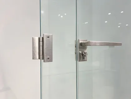 Architectural glass hardware